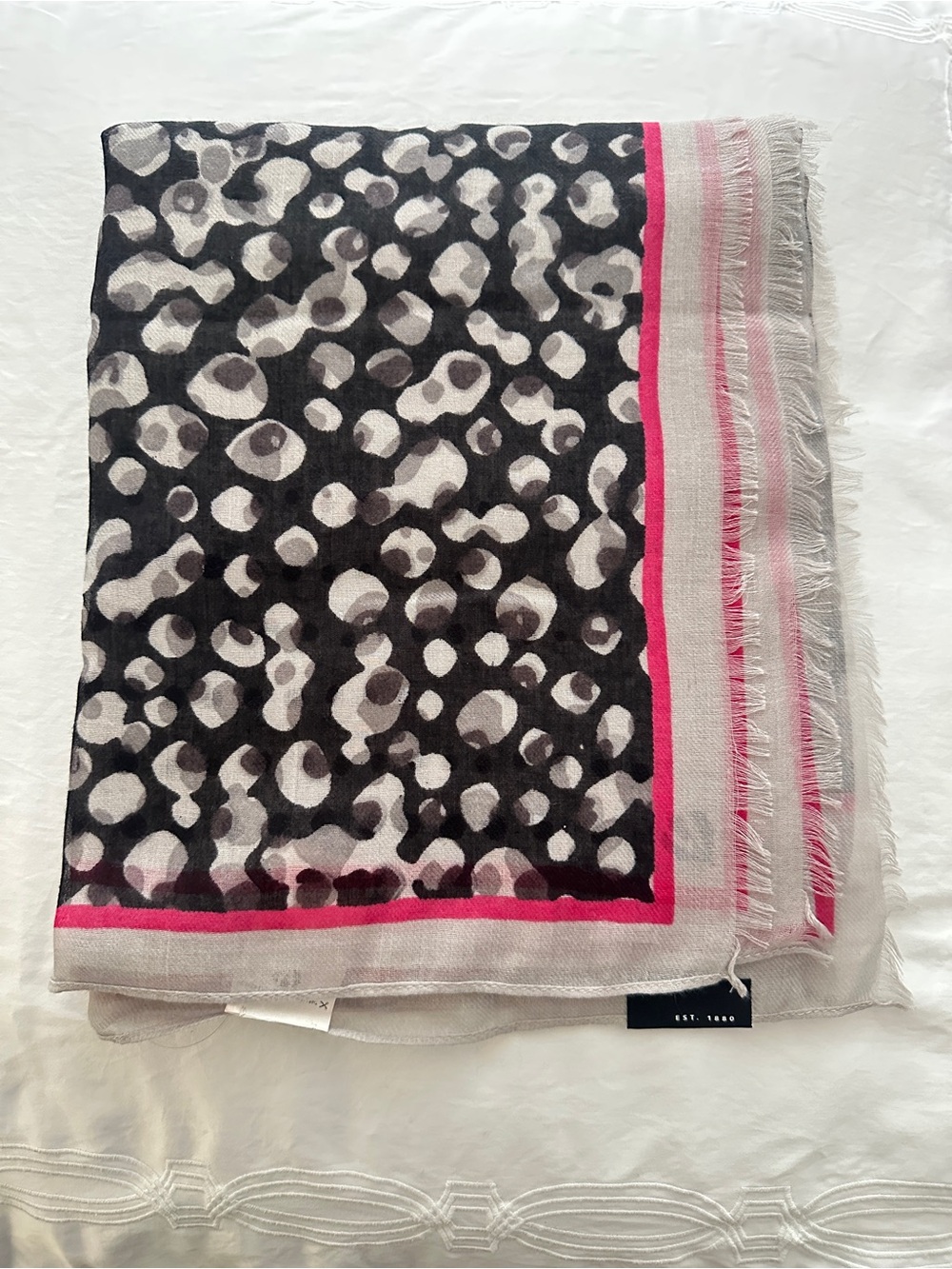 Fraas Scarf
